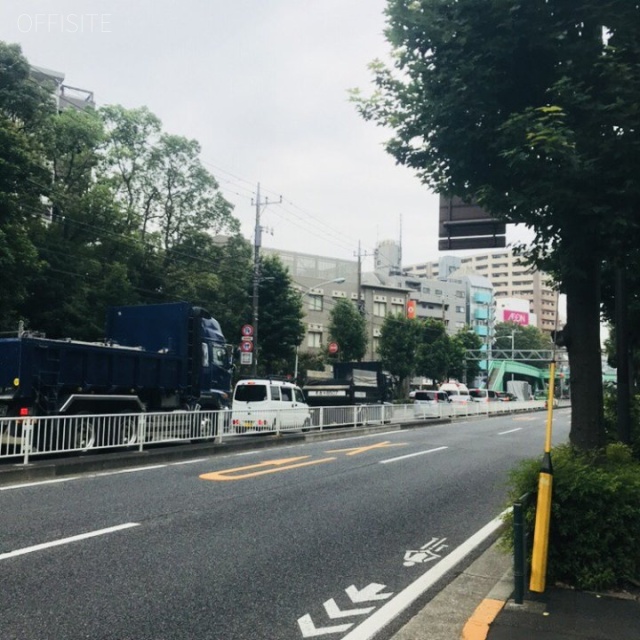 藤橋ビル ビル前面道路