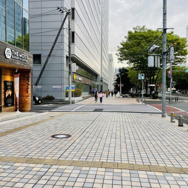 榴岡BKテラスビル　前面歩道