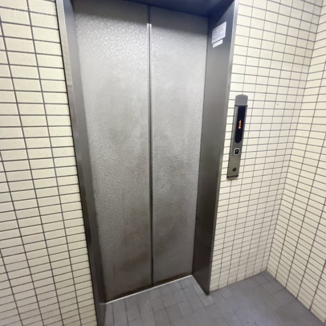 NOVEL WORK 京橋　エントランス