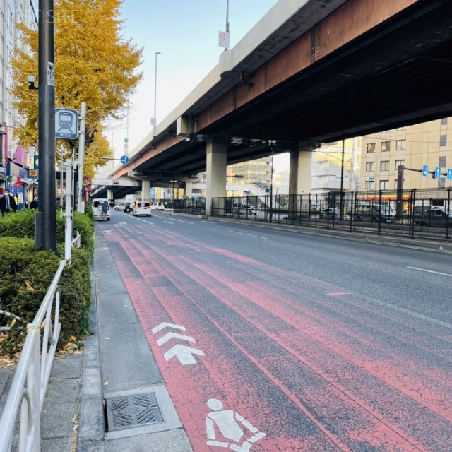 KDX秋葉原ビル　ビル前面道路