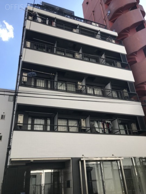 アール新宿御苑 外観