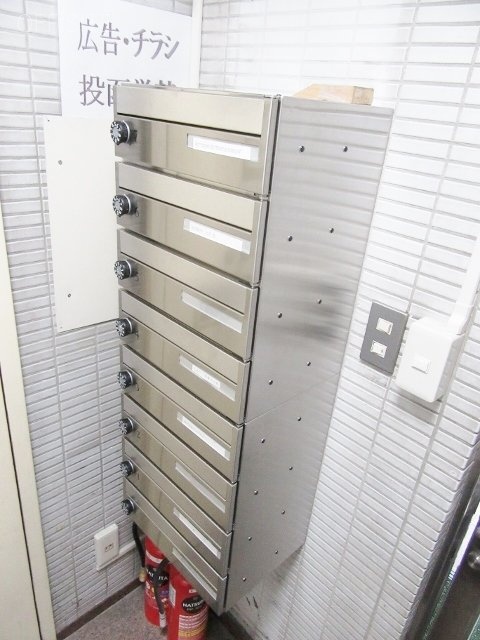 第2幸ビル 郵便受け