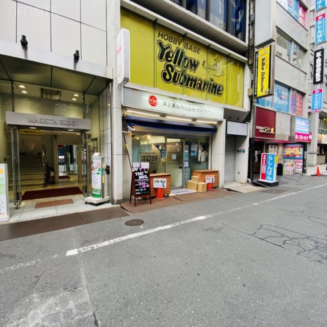 真下ビル　外観