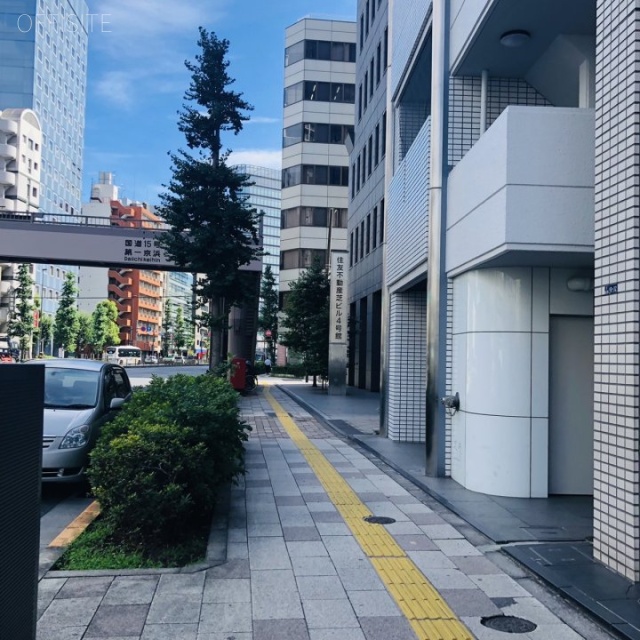 芝アビタシオンビル　ビル前面道路