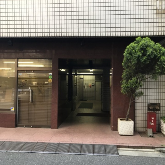 津久井21ビル エントランス