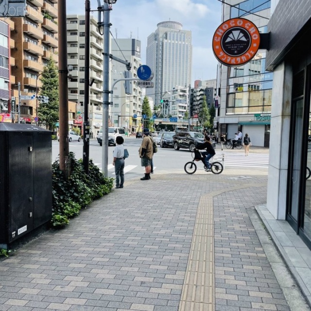 恵比寿森ビル ビル前面道路