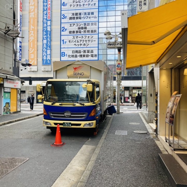 ニュー渋谷ビル ビル前面道路