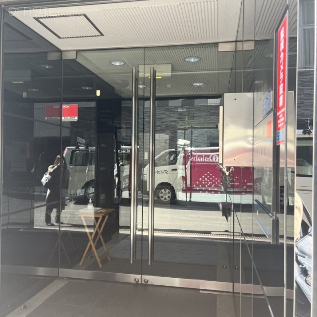 青山ビル　エントランス