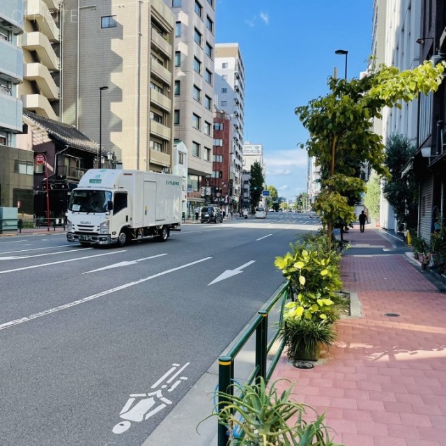 天龍ビル 前面道路