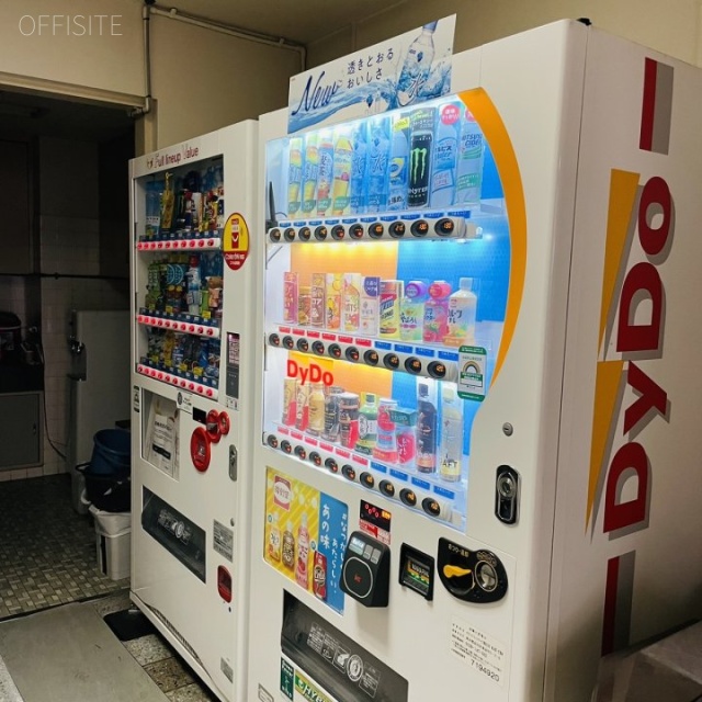 ツカモトビル 自動販売機