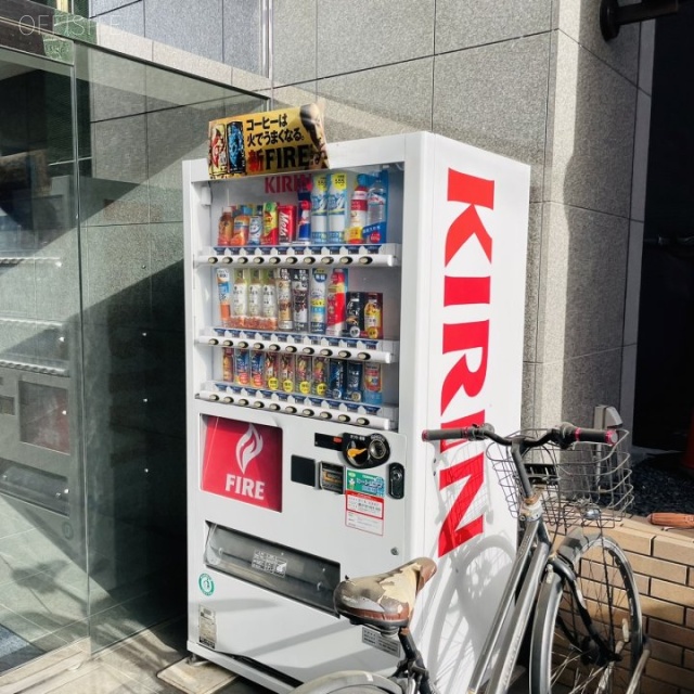 ロイヤーパークビル 自動販売機