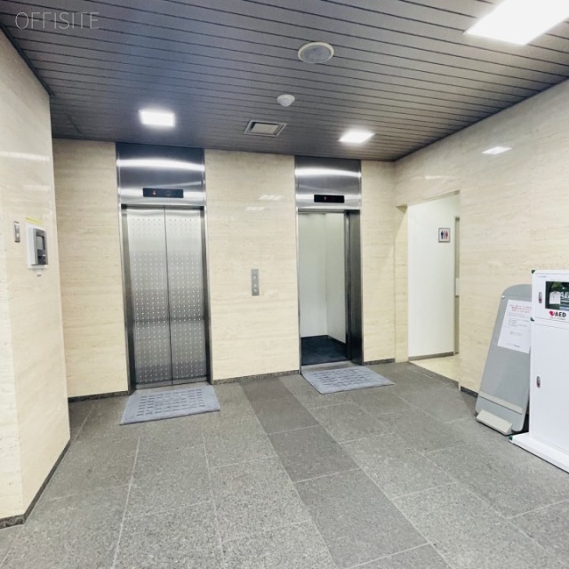 LCビル　エレベーターホール