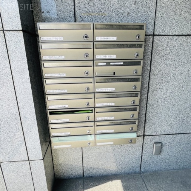 クリスタルMAビル　郵便受け