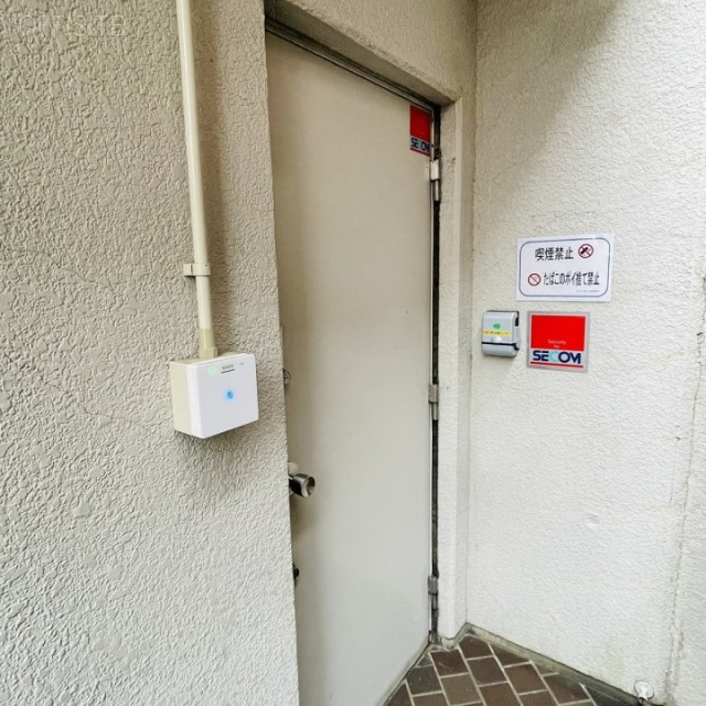 パルシティ仙台ビル　通用口