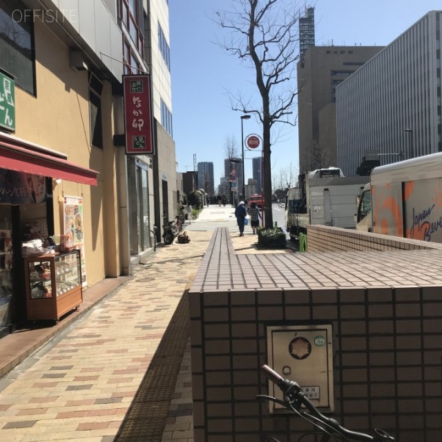 銀座東京ビル ビル前面道路