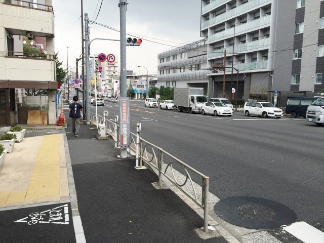 IKビル ビル前面道路