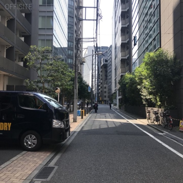 JTMー26 ビル前面道路