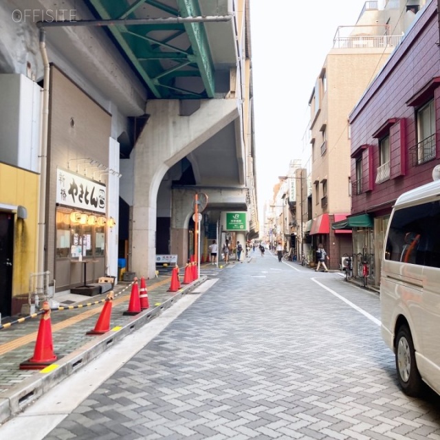 浅草橋STビル ビル前面道路