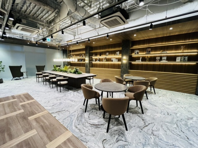 X-BASE SHIBUYA(クロスベースシブヤ) エントランス