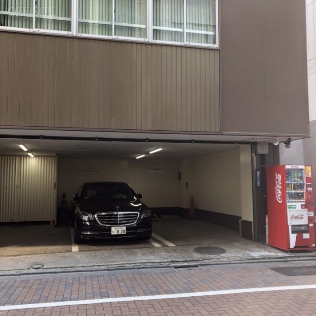 K-18ビル　駐車場