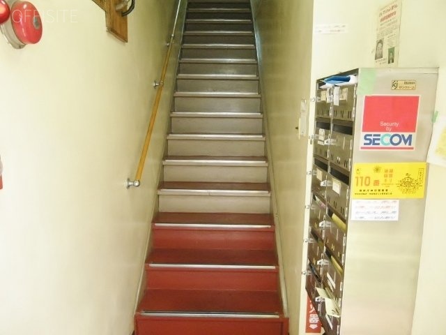 大雅ビル エントランス