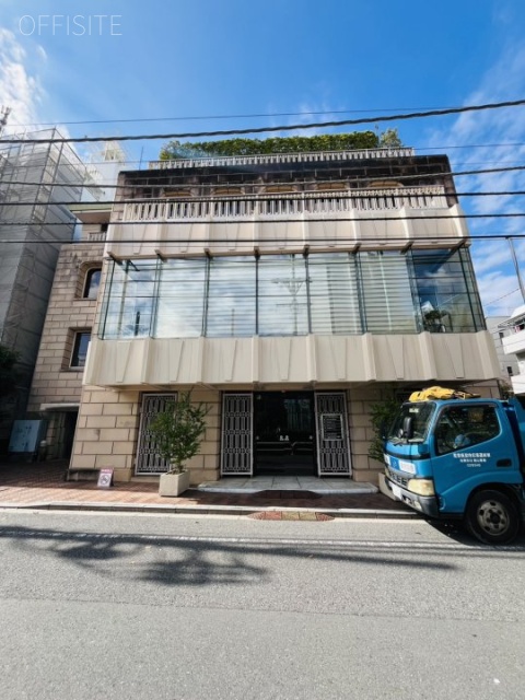 虎ノ門実業会館四谷ビル　外観