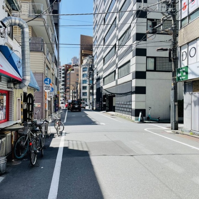 清水惣ビル 前面道路