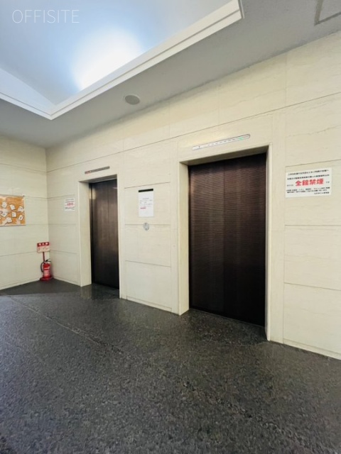 三井住友銀行五反田ビル　エントランス