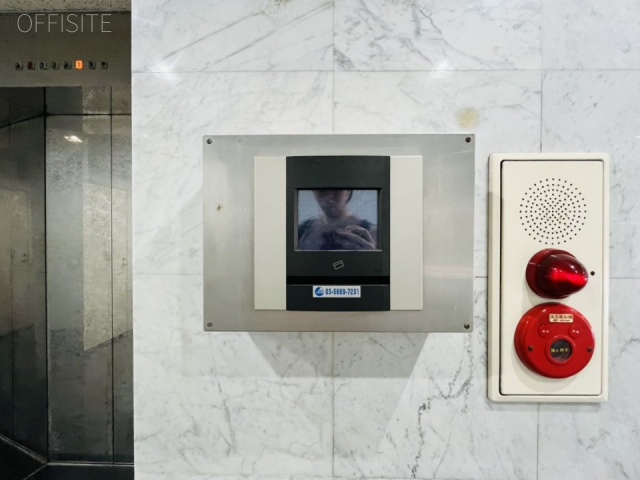 エムアンドエム1ビル　エントランス