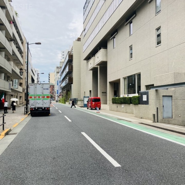 泉田町ビル ビル前面道路
