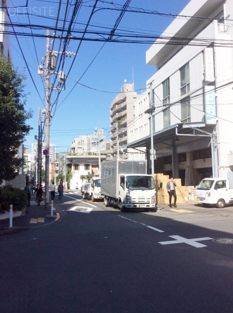 ベルズ原宿 ビル周辺道路