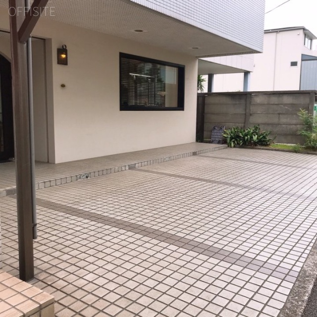 程塚ビル 外観