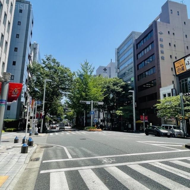 名駅UFビル　前面道路
