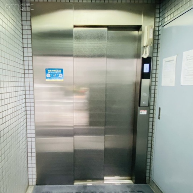 巌松堂(がんしょうどう)ビル エレベーター