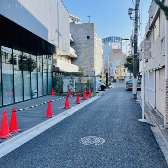 エスカリエ六番町 前面道路