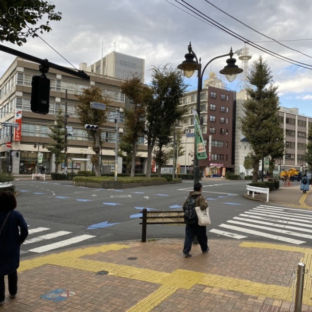 武蔵野ニッセイプラザ ビル前面道路