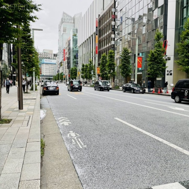 大倉本館 ビル前面道路