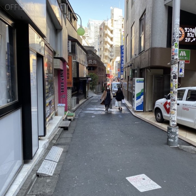 渋谷第3ビル ビル前面道路