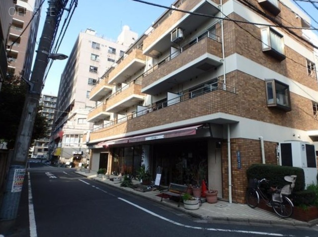 ウカジビル　外観