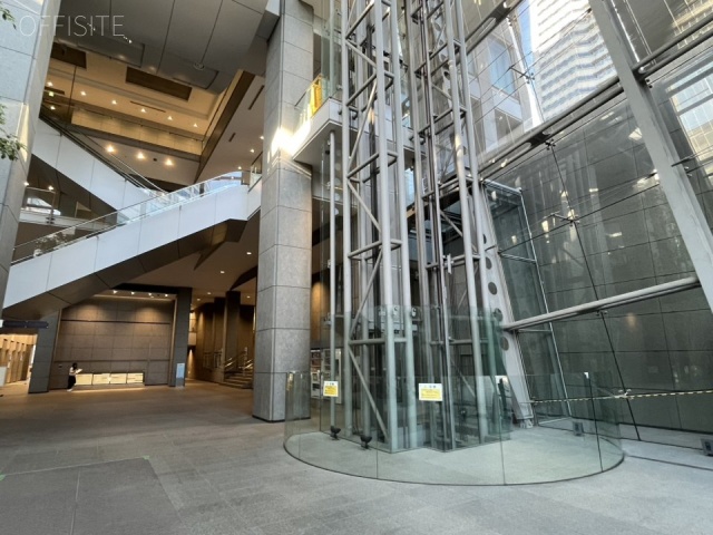 日石横浜ビル エントランス