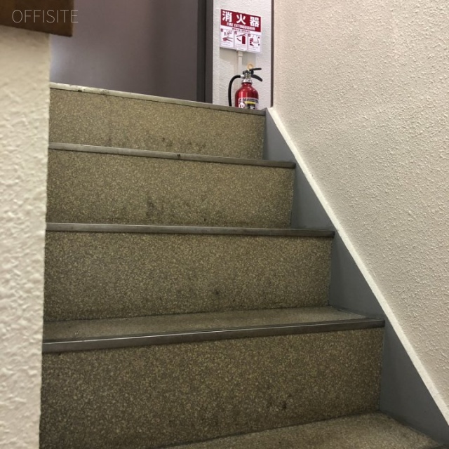 大藤ビル 階段