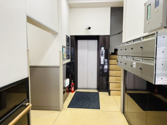 冠ビル　エントランス