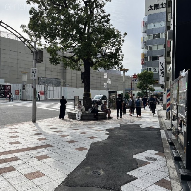 渋谷フラッグ 前面歩道