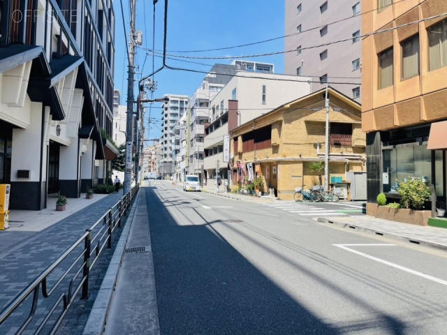スギタビル 前面道路