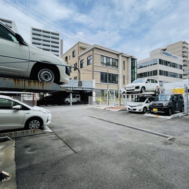 鹿島貿易ビル 駐車場