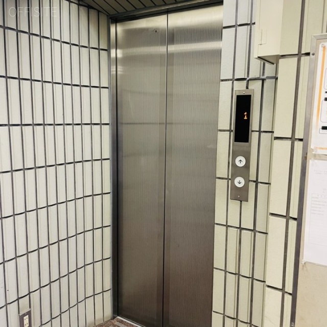 アルファエイチビル エレベーター