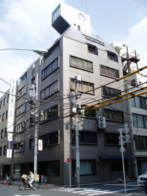ニュー本町ビル 外観