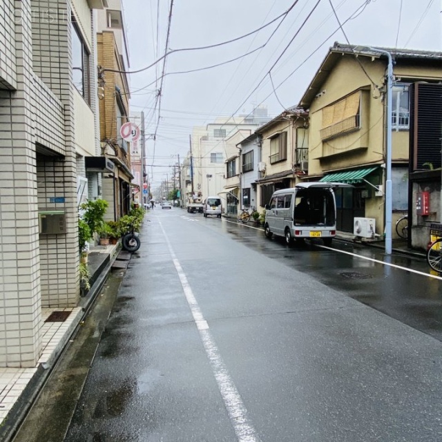 ABEアネックスビル ビル前面道路