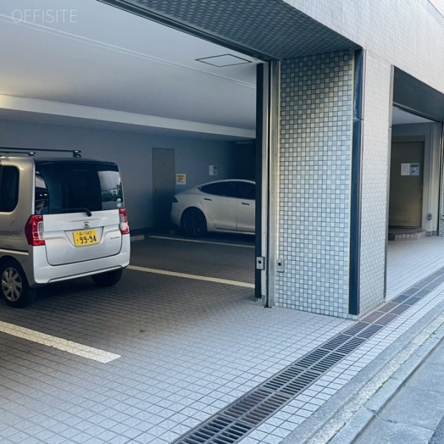 ラウンドクロス三田 駐車場