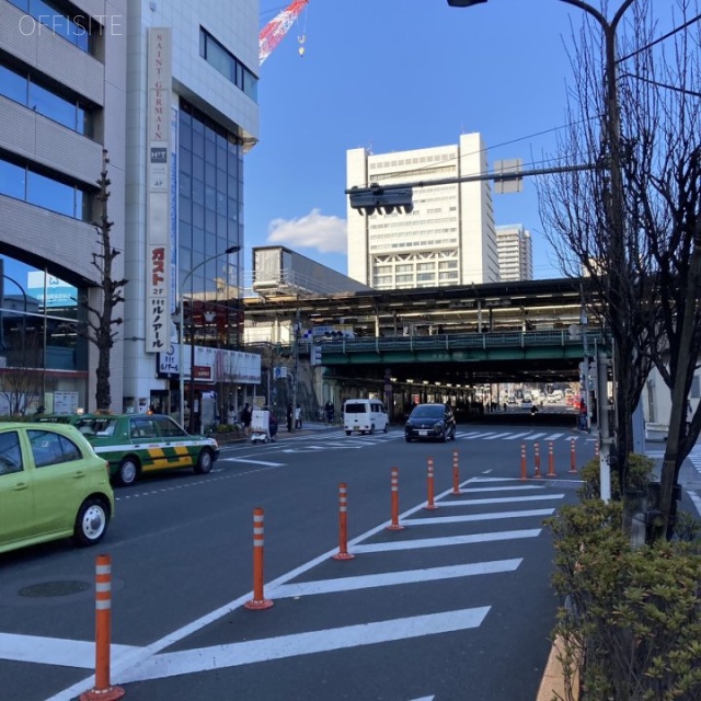 中野南口駅前ビル ビル前面道路